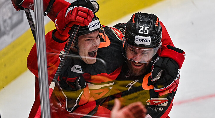 Помните юниора, который боролся с лимфомой Ходжкина? Он уже забивает в КХЛ!