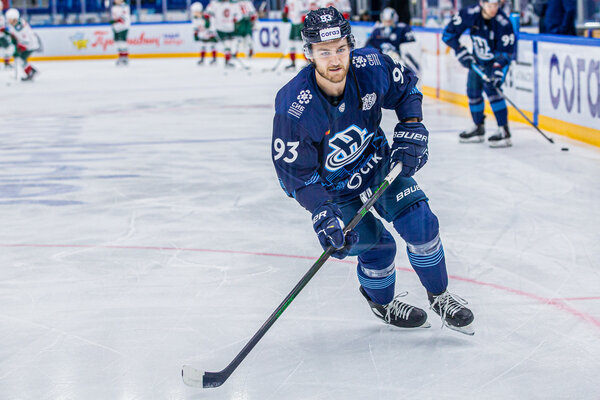 Липоны и Овчинниковы. Нужны ли пять слотов в клубах КХЛ?