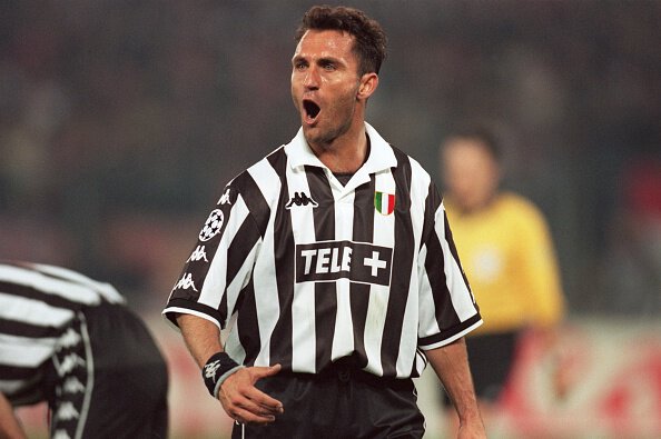 Пауло Дибала, Ювентус, Анджело Ди Ливио