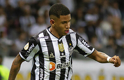 Атлетико Минейро, Савиньо, Манчестер Сити, Труа, высшая лига Нидерланды, лига 1 Франция, ПСВ, трансферы