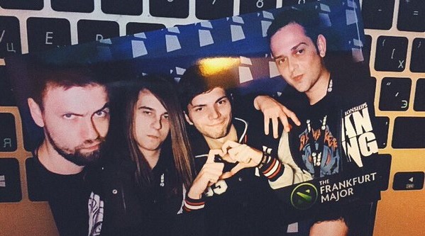 Virtus.pro, Polarity