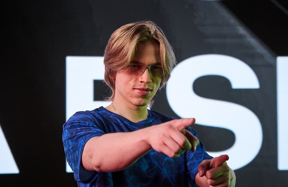 Topson вернулся на про-сцену – и сразу на Инт!