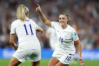 Англия - снова фаворит на домашнем ЕВРО. Женская сборная уже вышла в полуфинал