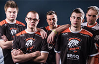 Януш «Snax» Погоржельски, Филип «NEO» Кубски, Virtus.pro, Павел «byali» Белински, Ярослав «pashaBiceps» Яжомбковски