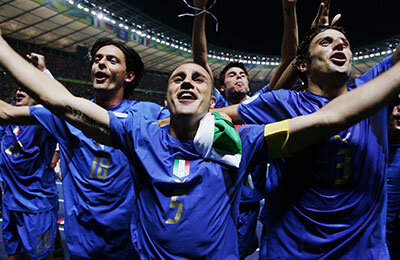 Марчелло Липпи, Джанлуиджи Буффон, Марко Матерацци, Франческо Тотти, Фабио Гроссо, Фабио Каннаваро, Сборная Италии по футболу, Лука Тони