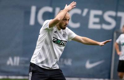 Герман Эль Класико, Дмитрий Градиленко, «Володя XXL» Владимир Горяинов, Арсений Левшук, Амкал, «Goody» Дмитрий Гусаков, GOATS, «Салим» Роман Салимов, Андрей Сибскана, Василий Маврин, «Дуб» Кирилл Дубников