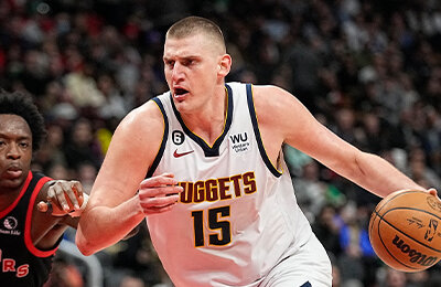 Никола Йокич, Яннис Адетокумбо, Джоэл Эмбиид, Джейсон Тейтум, Стефен Карри, Девин Букер, Кевин Дюрэнт, Джеймс Харден, MVP NBA, Лука Дончич, Домантас Сабонис, Де'Аарон Фокс, Джа Морэнт, Донован Митчелл, Милуоки, Денвер, НБА, Сакраменто, Филадельфия, Даллас, Бостон