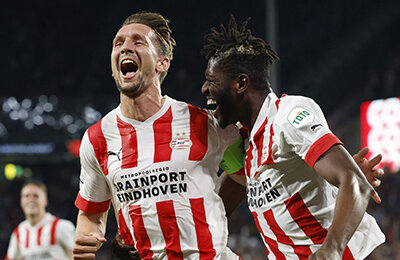 Лига Европы УЕФА, Люк де Йонг, Коди Гакпо, Арсенал, ПСВ, Хави Симонс