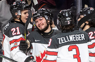 Оуэн Пауэр, Сборная России по хоккею с шайбой, Эрик Стаал, Сборная Канады по хоккею с шайбой, Олимпиада-2022, олимпийский хоккейный турнир, Джош Хо-Сэнг, Мэйсон Мактавиш