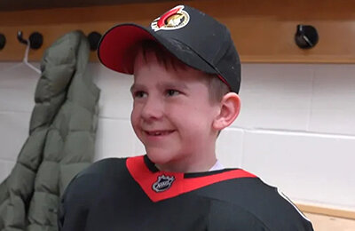 Сидни Кросби, Питтсбург, Оттава, Ди Джей Смит, Брэди Ткачак, Пьер Дорион, болельщики, НХЛ, видео