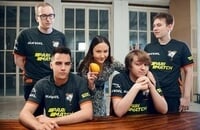 Алексей «Smiling Knight» Свиридов, Dota Pro Circuit, HellRaisers, NoTechies, Team Empire, NAVI, Андрей «ALWAYSWANNAFLY» Бондаренко, Team Spirit, B8, Алексей «Solo» Березин, Virtus.pro, Богдан «Iceberg» Василенко, Егор «Ergon» Козлов, VP.Prodigy, DPC СНГ: ESL One CIS Online