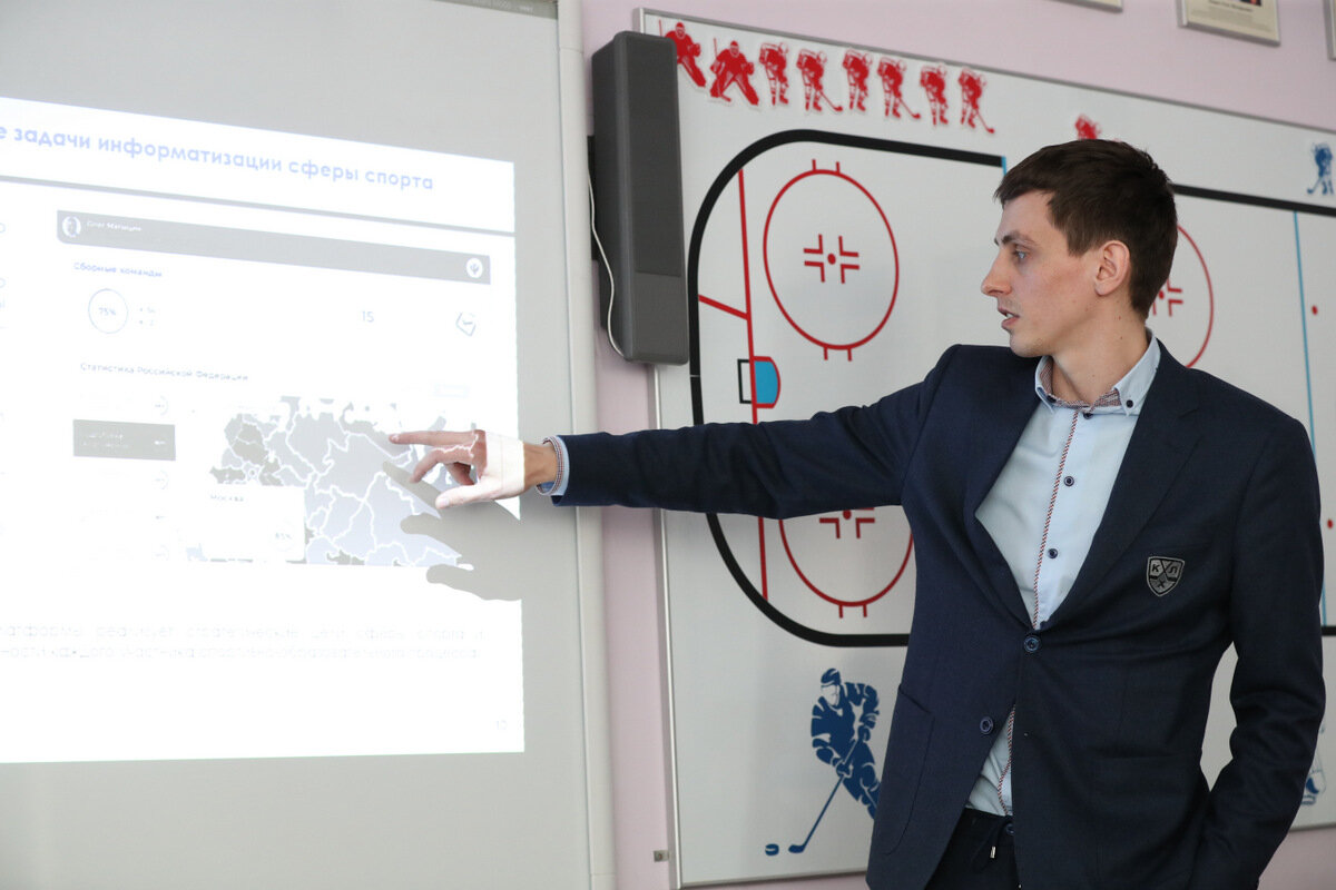 «Обычно к 12 годам понятно, имеет ли ребенок спортивные перспективы». Что надо знать о подготовке хоккеистов?