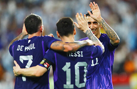 Сборная Польши по футболу, Сборная Саудовской Аравии по футболу, Сборная Чили по футболу, Сборная Аргентины по футболу, Сборная Италии по футболу, ЧМ-2022, Сборная Мексики по футболу, товарищеские матчи (сборные), Сборная Швеции по футболу, Сборная Германии по футболу, Сборная ОАЭ по футболу, Сборная Омана по футболу, Сборная Хорватии по футболу, Сборная Албании по футболу