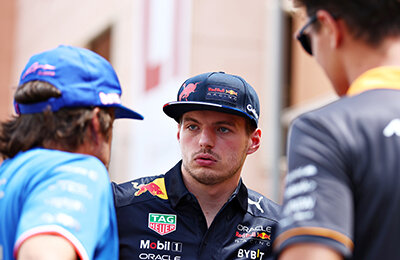 Фернандо Алонсо, деньги, Заубер, объясняем, Мерседес, Макларен, Ландо Норрис, Валттери Боттас, Макс Ферстаппен, Льюис Хэмилтон, Ред Булл, Формула-1, Себастьян Феттель, почитать, Астон Мартин