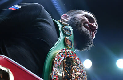 Бетербиев - Браун, полутяжелый вес, бокс, Артур Бетербиев - Адам Дайнес, Маркус Браун, Артур Бетербиев