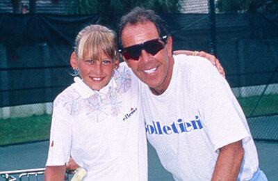 Мария Шарапова, Ник Боллетьери, Анна Курникова, ATP, WTA, Андре Агасси