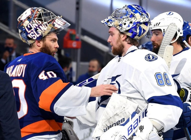 Вратарский бум: от покорения НХЛ до новых клюшек