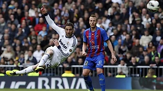 Экс-форвард «Реала» Гонсало Игуаин завершил карьеру. А мы вспомним его удивительный по красоте гол в ворота «Леванте»