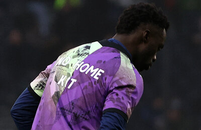 премьер-лига Англия, чемпионшип, Тоттенхэм, Д3 Англия, Д4 Англия, игровая форма, Уотфорд, болельщики