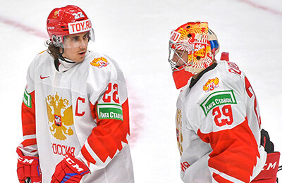 Мэйсон Мактавиш, Матвей Мичков, товарищеские матчи, контрольные матчи, выставочные матчи, Молодежная сборная России по хоккею с шайбой, молодежная сборная Канады, Ярослав Аскаров, молодежный чемпионат мира по хоккею, Коннор Бедард