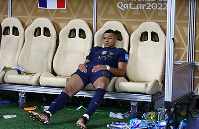 Сборная Японии по футболу, фото, Сборная Хорватии по футболу, Эмилиано Мартинес, ЧМ-2022, Ашраф Хакими, Сборная Франции по футболу, Лука Модрич, Лионель Месси, Килиан Мбаппе, Сборная Аргентины по футболу, болельщики, Неймар, Сборная Марокко по футболу, Криштиану Роналду, Сборная Бразилии по футболу, Сборная Португалии по футболу, Мая Йосида, Сборная Нидерландов по футболу