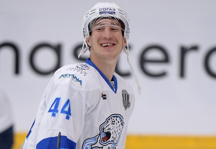 Искал медведей в Новосибирске, читал стихи Пушкина и Абая, становился лучшим защитником-бомбардиром КХЛ. Пять неоднозначных лет Дитца в «Барысе»