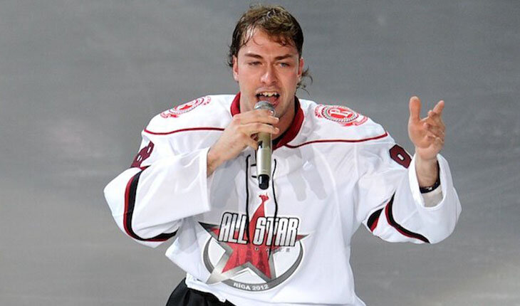 Анисин в музыке раскрылся лучше, чем в хоккее: пел ‘O Sole Mio на полном стадионе, вдохновлялся Стасом Михайловым и Герой Грачом