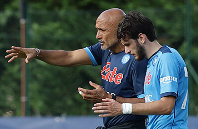 Хвича Кварацхелия, Петр Зелиньски, Джакомо Распадори, Андре-Франк Замбо-Ангисса, Наполи, серия А Италия, Лучано Спаллетти, Станислав Лоботка, Ким Мин Чжэ, Виктор Осимхен