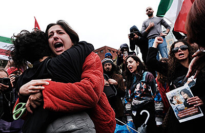 Али Карими, Сердар Азмун, ЧМ-2022, происшествия, высшая лига Иран, Эстегляль, Персеполис, Политика, Хоссейн Махини, Али Даеи, Сборная Ирана по футболу, Мехди Махдавикия, бундеслига Германия, Сепахан