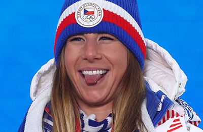 Эстер Ледецка, сноуборд, горные лыжи, Сборная Чехии по хоккею