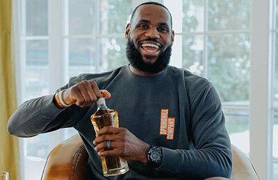 Метта Сэндифорд-Артест, НБА, Кармело Энтони, Дуэйн Уэйд, Тони Паркер, Кевин Лав, Амаре Стаудемайр, Майкл Джордан, светская хроника, Скотти Пиппен, Яо Мин, Леброн Джеймс, Стефен Карри, Крис Пол, Джимми Батлер