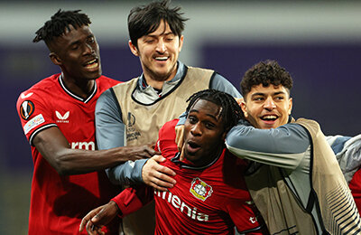 Ювентус, Севилья, Вест Хэм, Хаби Алонсо, Пауло Дибала, Жозе Моуринью, АЗ, Фиорентина, Лига Европы УЕФА, Лига конференций УЕФА, Байер, Базель, Рома