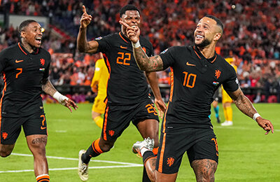 Сборная США по футболу, Альфонсо Дэвис, Петр Зелиньски, Александар Митрович, Сборная Сенегала по футболу, ЧМ-2022, Эдуар Менди, Кристиан Пулишич, Диогу Далот, Букайо Сака, Гранит Джака, Гонсало Плата, Сон Хын Мин, Кристиан Эриксен, Сборная Аргентины по футболу, Сборная Канады по футболу, Вирджил ван Дейк, Сборная Эквадора по футболу, Криштиану Роналду, Сборная Испании по футболу, Сборная Португалии по футболу, Лукас Пакета, Йозуа Киммих, Коди Гакпо, Сборная Германии по футболу, Джамал Мусиала, Сборная Хорватии по футболу, Сборная Туниса по футболу, Дензел Думфрис, Рахим Стерлинг, Мануэль Нойер, Йоаким Мэле, Сборная Уругвая по футболу, сборная Камеруна по футболу, Даити Камада, Харри Кейн, Сборная Австралии по футболу, Сборная Ирана по футболу, Карим Бензема, Сборная Бразилии по футболу, Сборная Уэльса по футболу, Бенжамен Павар, Сборная Польши по футболу, Ферран Торрес, Неймар, Сборная Швейцарии по футболу, Сборная Саудовской Аравии по футболу, Сборная Франции по футболу, Сборная Сербии по футболу, Серхио Рочет, Мемфис Депай, Сборная Нидерландов по футболу, Фэнтези, Сборная Катара по футболу, Венсан Абубакар, Сборная Марокко по футболу, Альваро Мората, Сборная Англии по футболу, Жоау Канселу, Гарет Бэйл, Лионель Месси, сборная Ганы по футболу, Роберт Левандовски, Анхель Ди Мария, Иньяки Уильямс, Мехди Тареми, Рафаэл Леау, Сборная Коста-Рики по футболу, Кевин де Брюйне, Джонатан Дэвид, Лука Модрич, Сборная Дании по футболу, Сборная Японии по футболу, Килиан Мбаппе, Филип Костич, Джордан Пикфорд, Сборная Бельгии по футболу, Федерико Вальверде, Сборная Южной Кореи по футболу