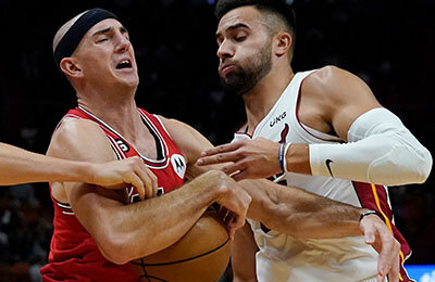 Майами, Демар Дерозан, НБА плей-ин, Зак Лавин, НБА, Макс Струс, Бэм Адебайо, Джимми Батлер, Алекс Карузо, Чикаго