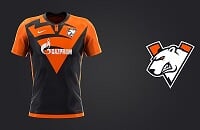 NAVI, OG, Блоги, Team Secret, Virtus.pro, Evil Geniuses, HellRaisers, Monaco Gambit, Cyber Legacy
