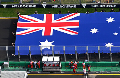 Марк Уэббер, Мартин Брандл, Дженсон Баттон, Кими Райкконен, Льюис Хэмилтон, Кевин Магнуссен, Жак Вильнев, Эдди Ирвайн, Даниэль Риккардо, Михаэль Шумахер, Гран-при Австралии, почитать, Фернандо Алонсо, Валттери Боттас, Рубенс Баррикелло, Формула-1