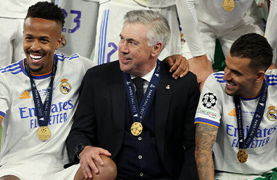 Винисиус Жуниор, Даниэль Карвахаль, Эдер Милитао, Тибо Куртуа, Давид Алаба, Тони Кроос, Лука Модрич, Ферлан Менди, Карим Бензема, Каземиро, Карло Анчелотти, Реал Мадрид, Федерико Вальверде, Лига чемпионов УЕФА