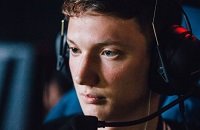 Илья «ALOHADANCE» Коробкин, Роман «Resolut1on» Фоминок, Виталий «V1lat» Волочай