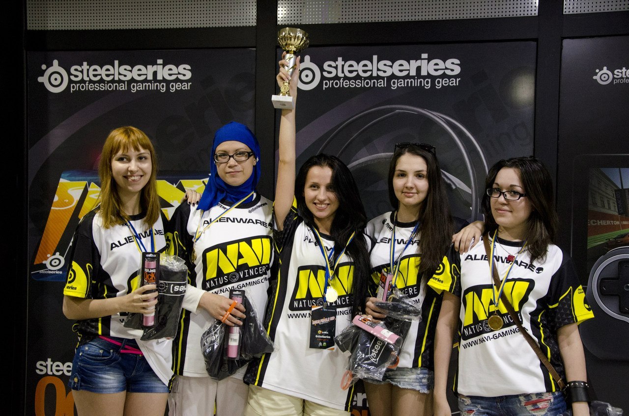 Na`Vi Ladies 