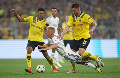 Боруссия Дортмунд, Тома Менье, Никлас Зюле, Дониэлл Мален, Эдин Терзич, Рафаэл Геррейру, Антони Модест, Нико Шлоттербек, Салих Озджан, Карим Адейеми, Грегор Кобель, Марко Ройс, Юлиан Брандт, бундеслига Германия, Джуд Беллингем, Матс Хуммельс