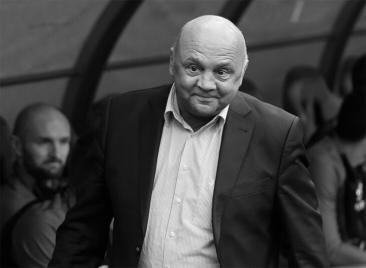 Год без Игоря Гамулы. В 1981-м СКА вместе с ним взял Кубок СССР. Праздновали все лето, а осенью вылетели в Первую лигу