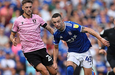 Ипсвич, чемпионшип, премьер-лига Англия, Бэйли Пикок-Фаррелл, Шеффилд Уэнсдей, Д3 Англия, Маколей Бонн, Конор Чаплин