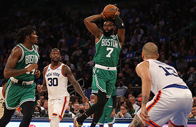 Маркус Смарт, Том Тибодо, Madison Square Garden, Джейлен Браун, Бостон, Кемба Уокер, Джулиус Рэндл, Баскетбол - видео, НБА, Нью-Йорк, Эван Фурнье