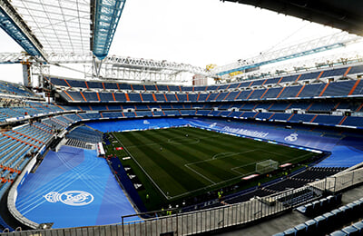 Реал Мадрид, Сантьяго Бернабеу, Ла Лига, Карим Бензема, Эдуардо Камавинга, Винисиус Жуниор