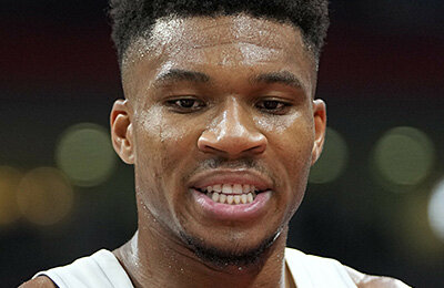 чемпионат Европы по баскетболу, сборная Греции, Димитрис Итудис, Яннис Адетокумбо