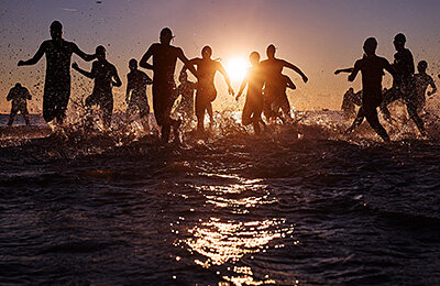 Велес Сарсфилд, Цинциннати, Матео Ковачич, Роджер Федерер, Джо Бурроу, стадион им. Мирослава Валенты, австралийский футбол, Карлос Алькарас, Сборная Уругвая по футболу, Рафаэль Надаль, болельщики, Ironman, Гран-при Сингапура, Сборная Англии по футболу, Эстадио Альберто Хакинто Армандо, Джек Грилиш, Эрлинг Холанд, Майами, Шериф, Примож Роглич, Том Брэди, Бенфика, стадион Зимбру, Карлос Сайнс, Себастьян Соса, US Open, НФЛ, Килиан Мбаппе, Роберт Левандовски, Джавонте Уильямс, Лига наций УЕФА