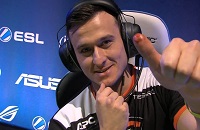 Януш «Snax» Погоржельски, Ярослав «pashaBiceps» Яжомбковски, Virtus.pro, Видео