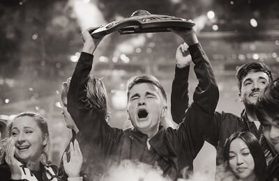 Джимми «DeMoN» Хо, Fnatic, The International, Марк Поло «Raven» Фаусто, Таль «Fly» Айзек, Топиас «Topson» Таавитсайнен, Анатан «ana» Фам, Йохан «n0tail» Сундштайн, OG, Йессе «JerAx» Вайникка