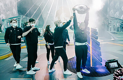 Team Spirit, Илья «Yatoro» Мулярчук, The International, The Kiev Major, Криштиану Роналду, Майкл Джордан, LGD