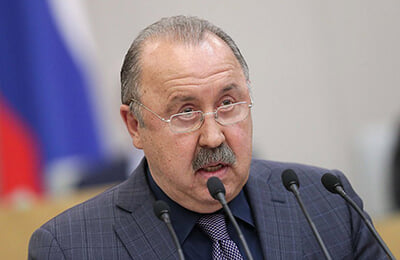 Сергей Чепиков, Антон Шипулин, Вячеслав Фетисов, Светлана Журова, Дмитрий Пирог, Бувайсар Сайтиев, Политика, Елена Вяльбе, Николай Валуев, Наталья Ищенко, Владимир Драчев, Анатолий Карпов, Алексей Воевода, Луиза Носкова, Валерий Газзаев, Тарас Хтей, Артур Таймазов, Ирина Роднина, Андрей Коваленко, Владислав Третьяк